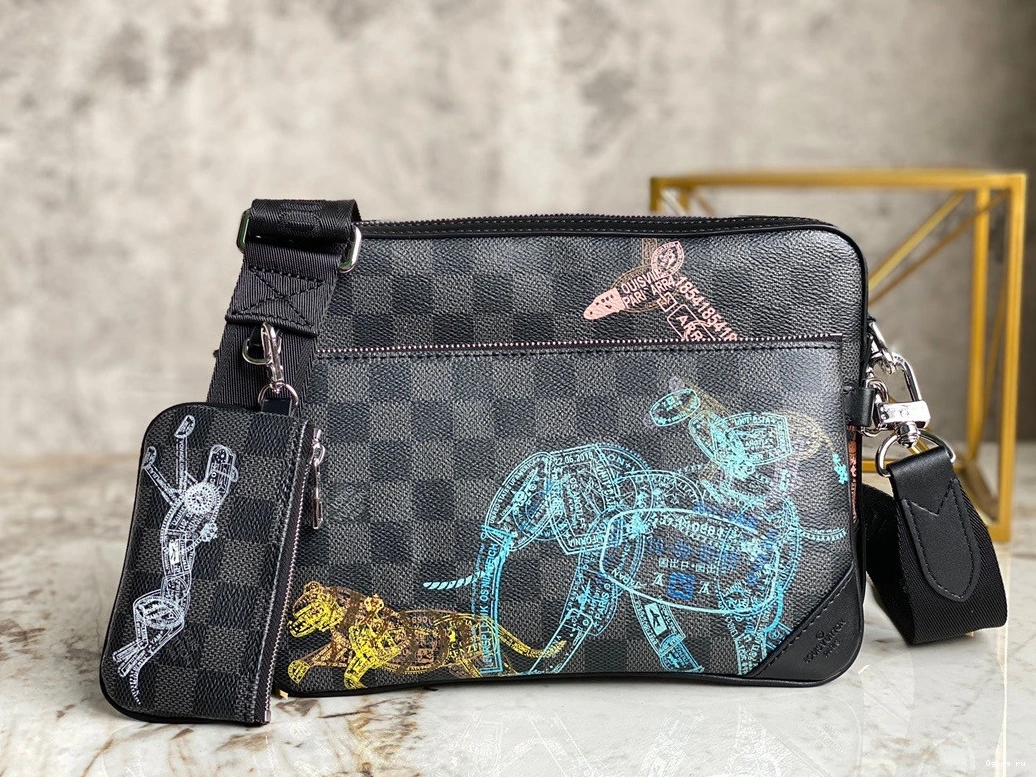 TRIO VUITTON LOUIS MESSENGER 0709